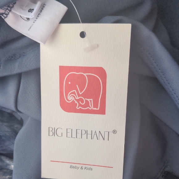 LOT 2: Children's Sports Jackets  Blue and Purple S/M - Picture 3 of 6